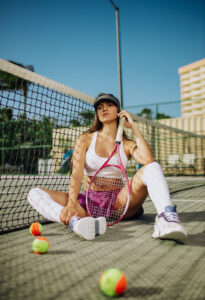 TENNIS IN THE COURSE OF TIME